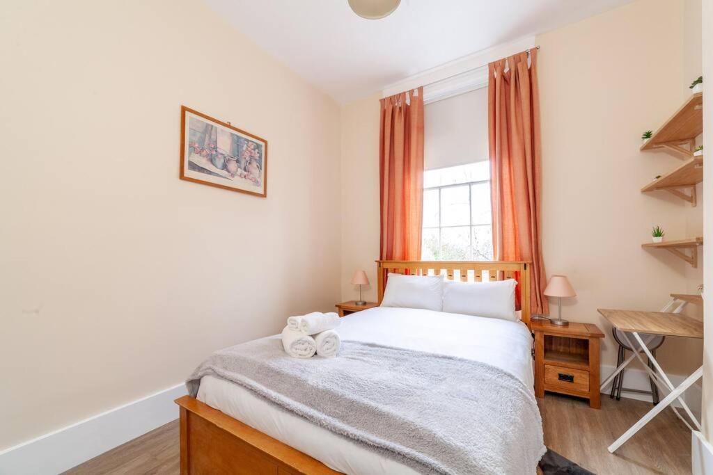 Spacious & Central 3-Bed Flat By Popular Waterloo! Londyn Zewnętrze zdjęcie