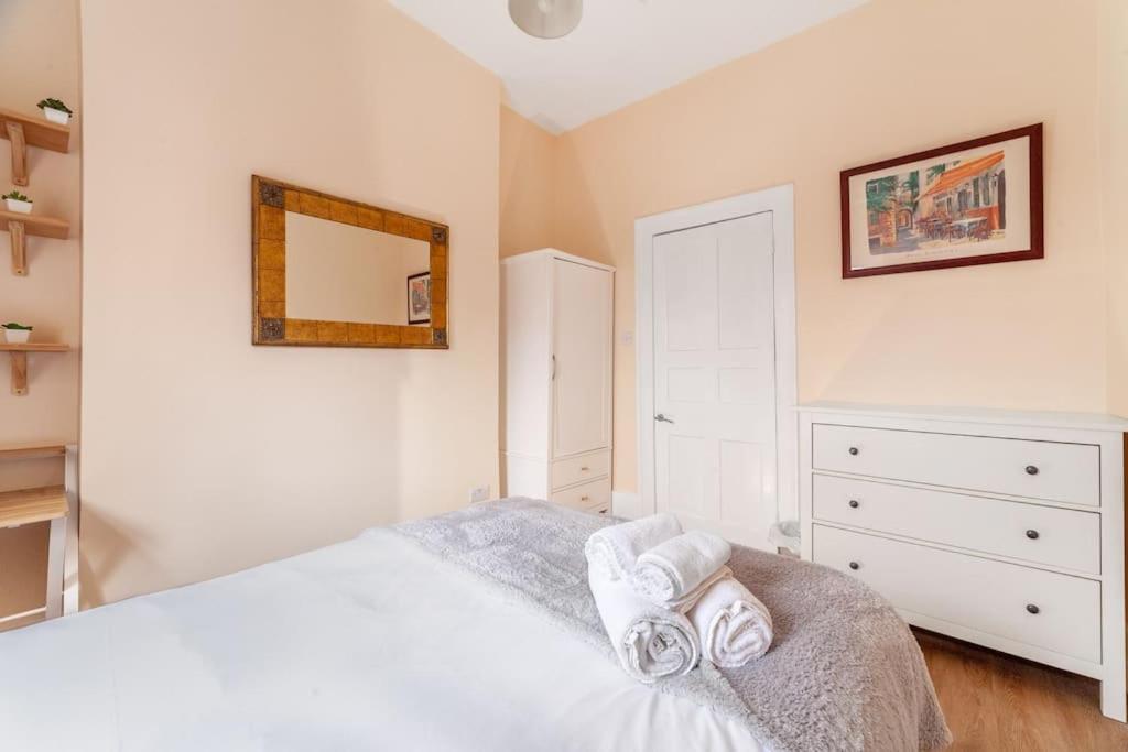 Spacious & Central 3-Bed Flat By Popular Waterloo! Londyn Zewnętrze zdjęcie